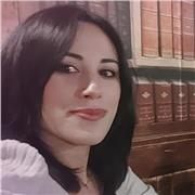 Laureata in Scienze Pedagogiche impartisce lezioni private in italiano, storia, geografia, arte agli alunni delle scuola primaria